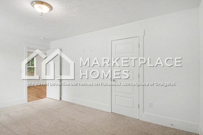 Building Photo - 211 Briar Rd