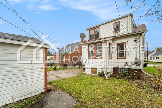 Building Photo - 9190 Hayes St