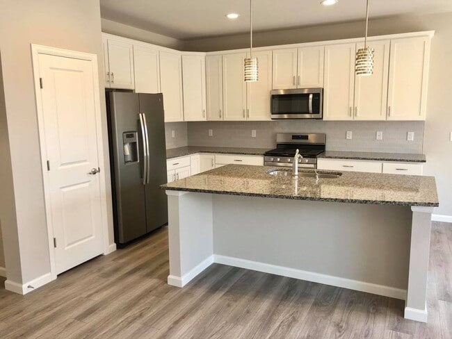 Building Photo - Gorgeous Ranch-Style House in Berthoud!