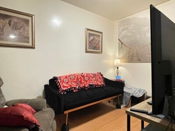 Building Photo - 57 N Margin St