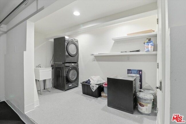 Building Photo - 109 Dudley Ave