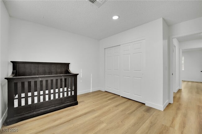 Building Photo - 2812 Waterview Dr