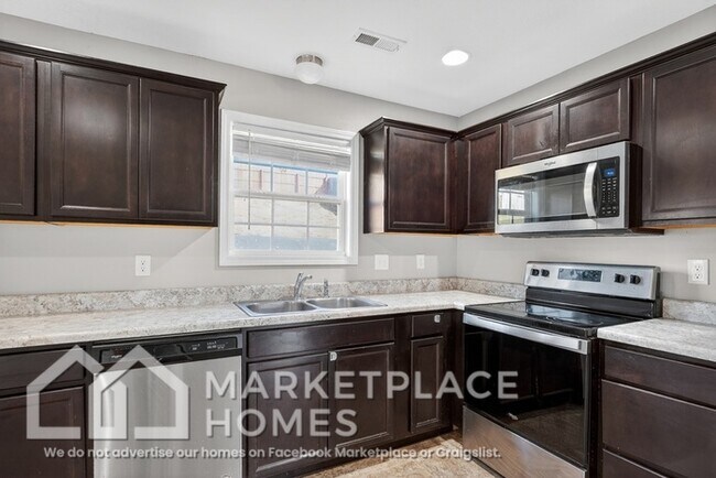 Building Photo - 1129 Cloud View Dr