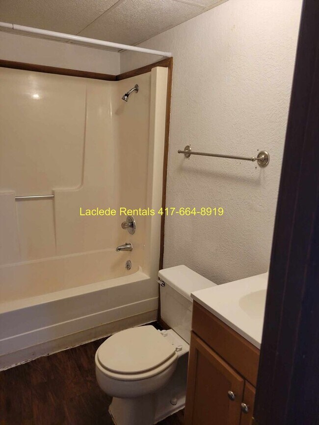 Building Photo - 3 BEDROOM 2.5 BATHROOM TOWNHOUSE FOR RENT