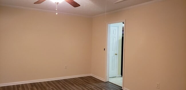 Building Photo - 2028 Old Charleston Cir