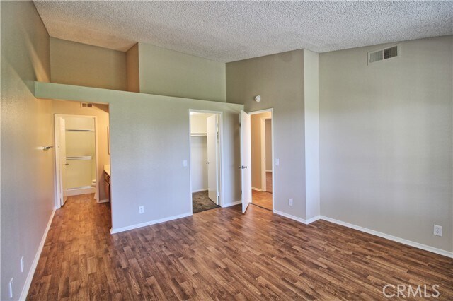 Building Photo - 25710 Sunrise Way