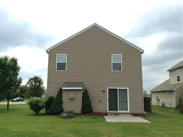 Building Photo - 7474 Heaton Cir