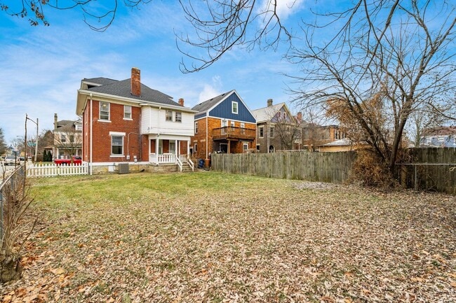 Building Photo - 61 Sherman Ave