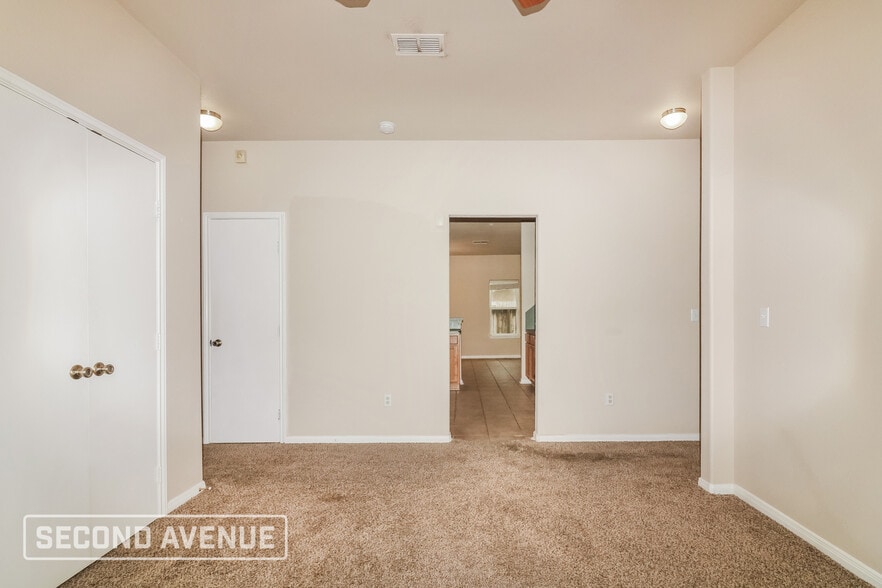 Building Photo - 2613 Las Brisas St