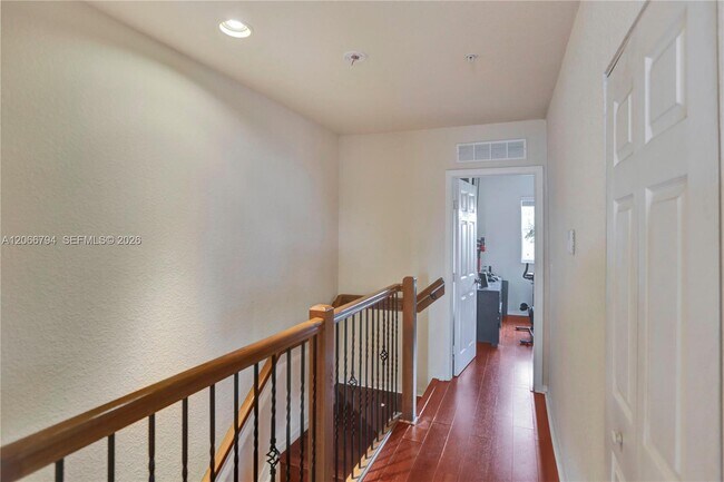 Building Photo - 12600 SW 50th Ct