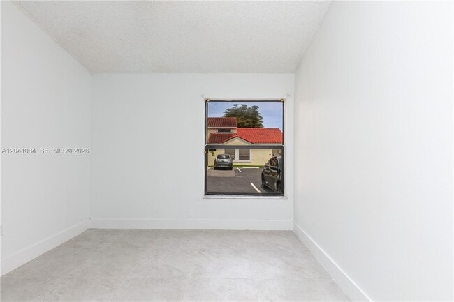 Building Photo - 2513 San Remo Cir