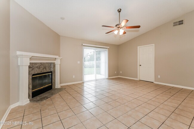 Building Photo - 12484 N Windy Willows Dr