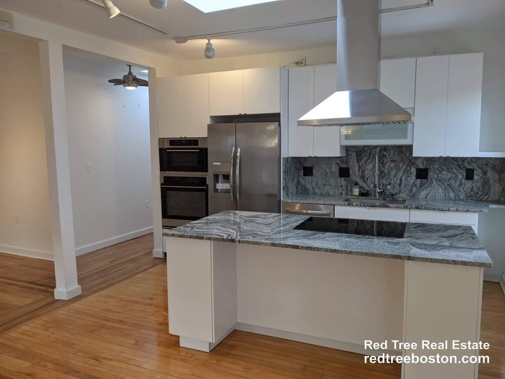 Building Photo - 229 Harvard St