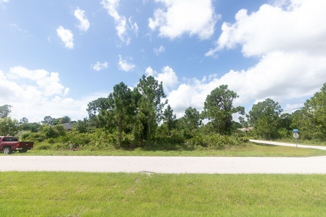 Building Photo - Brand-New Single-Family Home for Rent