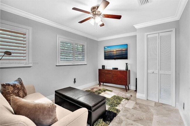 Building Photo - 2516 San Domingo St