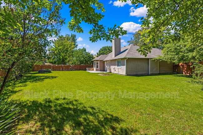 Building Photo - 541 S Canvasback Way