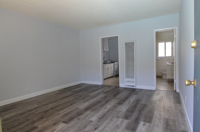 Building Photo - 6919 Sepulveda Apartment