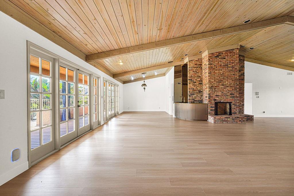 Building Photo - 7301 Corkwood Ter