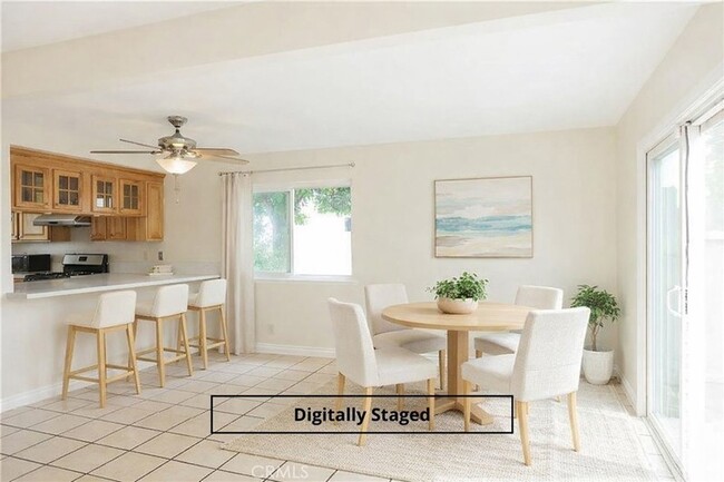 Building Photo - 11115 Slater Ave