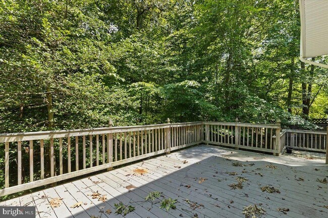 Building Photo - 28920 Livingston Dr