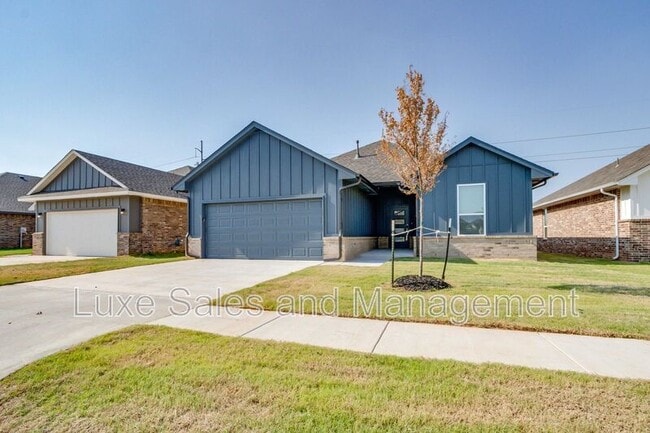 Building Photo - 8305 NW 163rd Ter