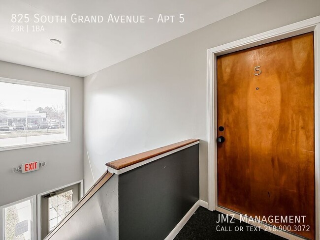 Building Photo - 825 S Grand Ave