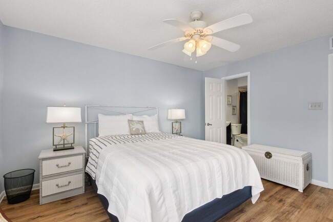 Building Photo - Oceanfront Long-Term Rental at Sand Dollar...
