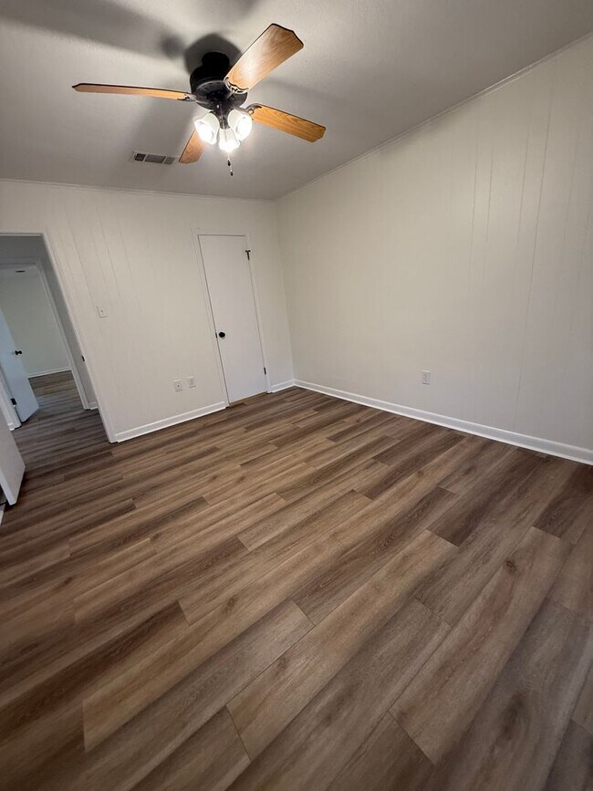 Building Photo - Must see this Beautiful Remolded 4 Bedroom...