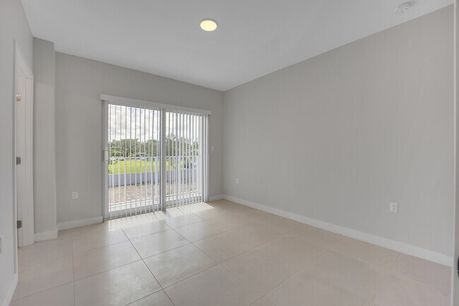 Building Photo - 13825 SW 262nd Ln