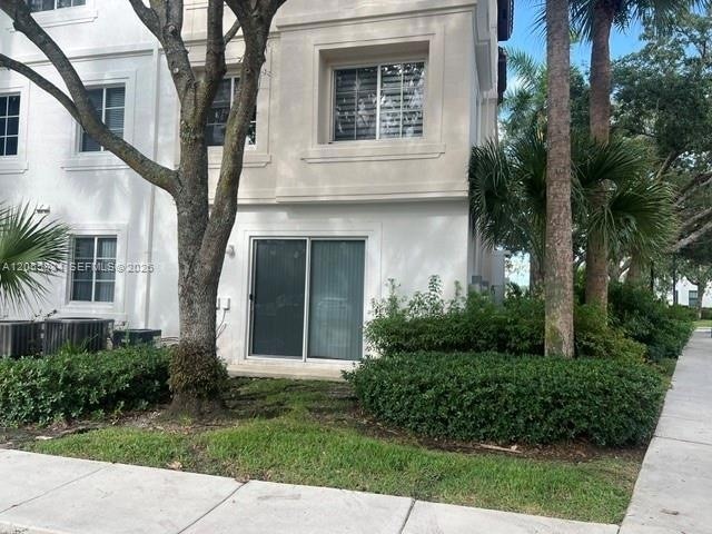 Building Photo - 5030 SW 126th Ave