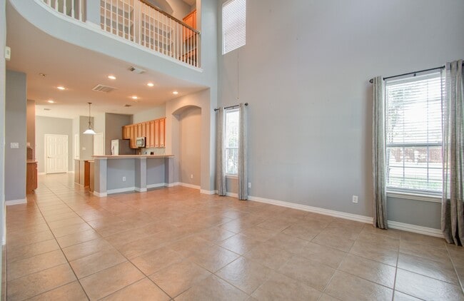 Building Photo - 9106 Sunlight Oak Ln
