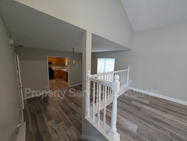 Building Photo - 7300 New Dale Rd