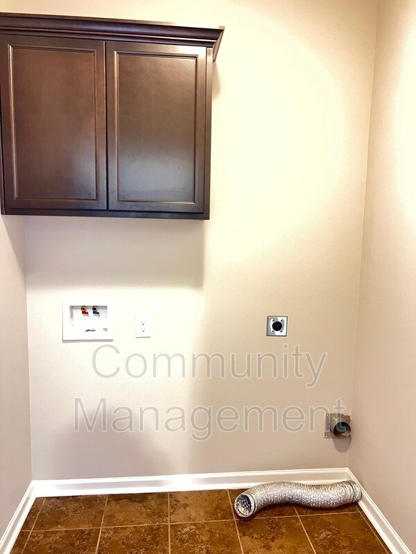 Building Photo - 26462 Evangeline Trace Blvd