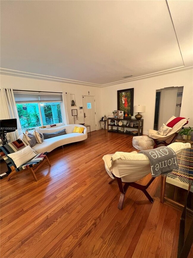 Building Photo - 5450 Sunset Dr