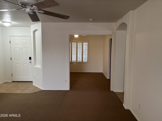 Building Photo - 13140 W Fairmont Ave