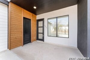 Building Photo - 302 Bank St