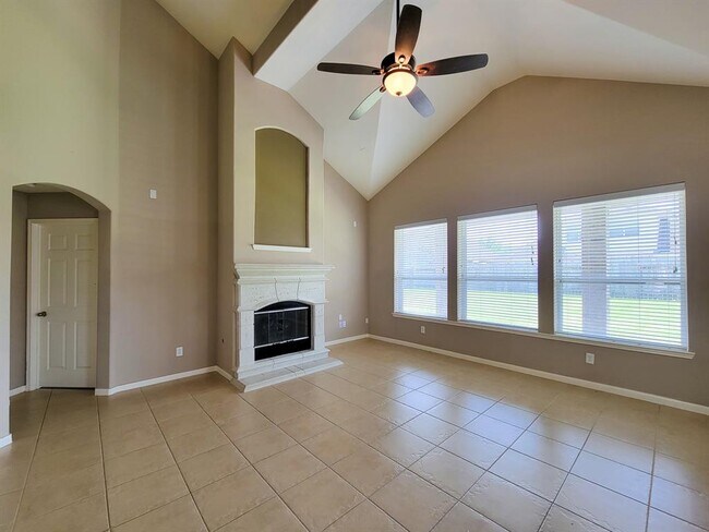 Building Photo - 20931 Flower Croft Ct