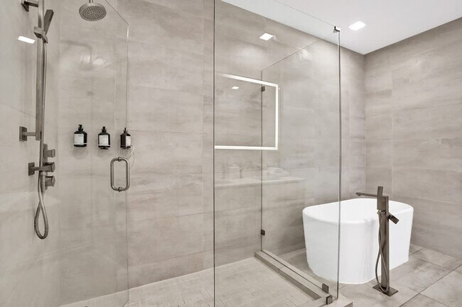 Building Photo - 1220 17th St