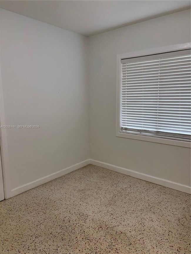 Building Photo - 6410 SW 63rd Ct