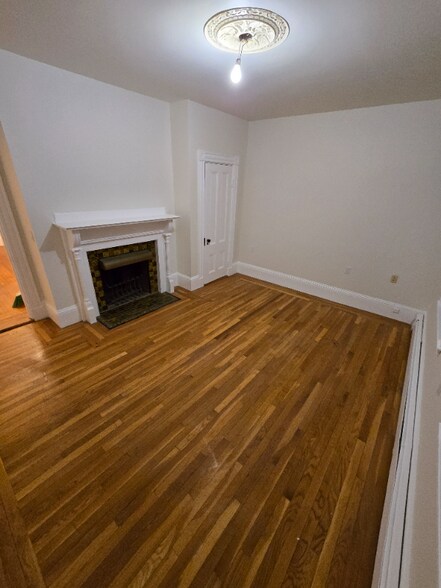 Building Photo - 9 Harley St