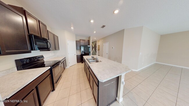 Building Photo - 5538 Kellar Cir
