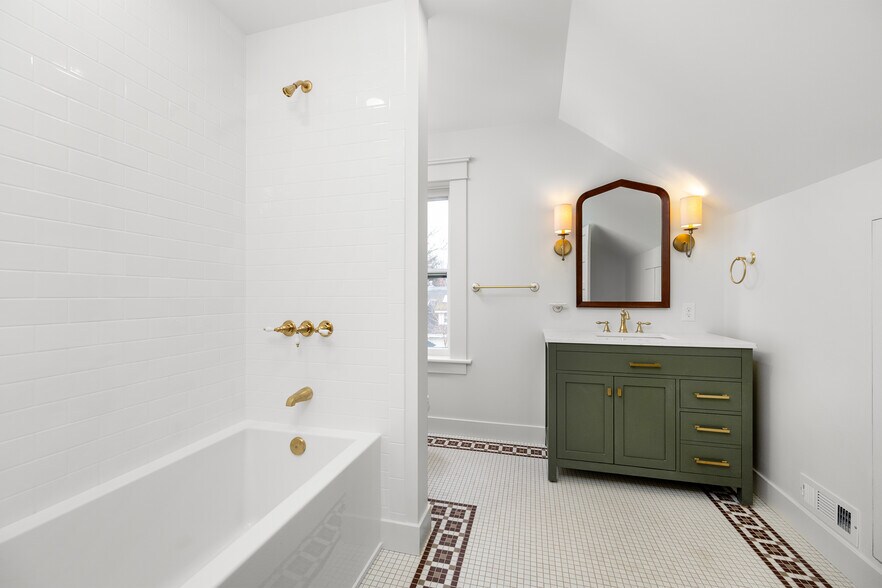 Building Photo - 349 Elmwood Ave