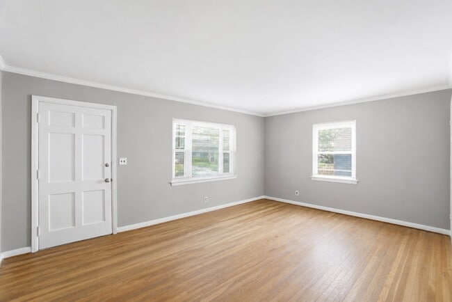 Building Photo - 3267 Walmar Dr