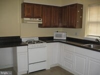 Building Photo - 1048 South St