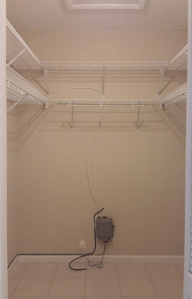 Building Photo - **4431 NW 53rd Street (Huntington)