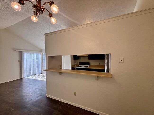 Building Photo - 12309 Dellrey Dr