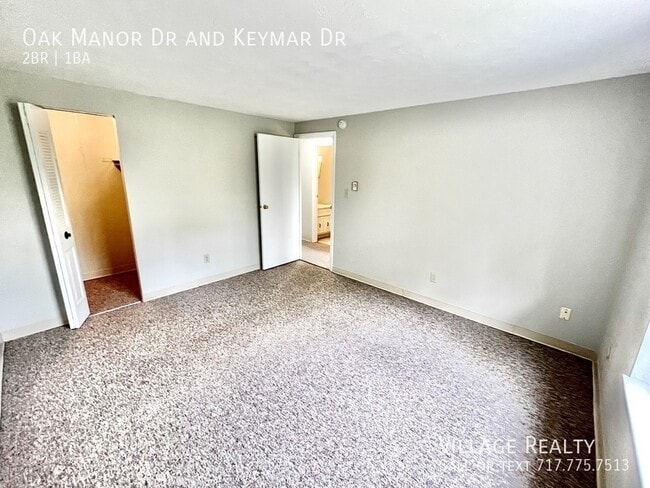 Building Photo - 230 Oak Manor Dr