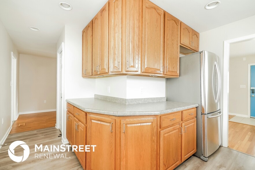 Building Photo - 124 Rose Ln