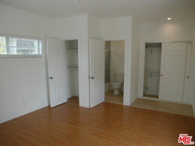Building Photo - 5822 Harold Way
