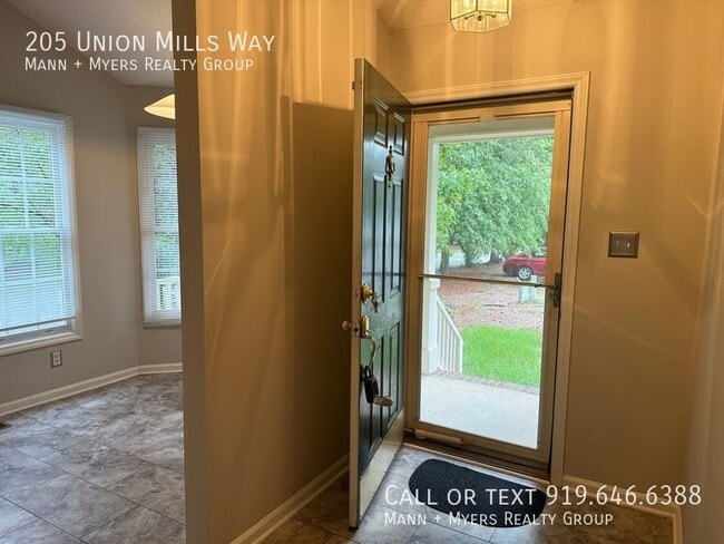 Building Photo - 205 Union Mills Way